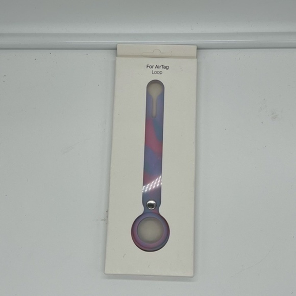 Apple Violet Camo Airtag Loop